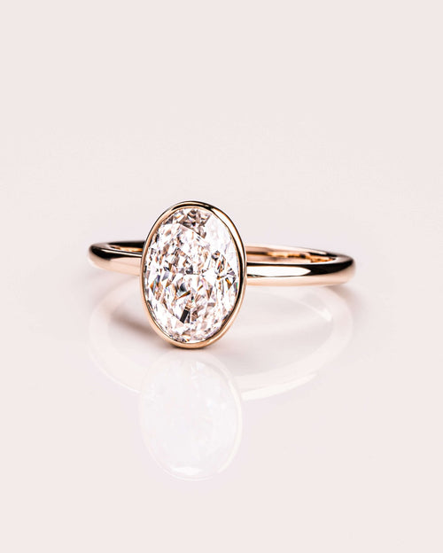 Lumea Aube™ Ring • Oval Cut · Classic Solitaire