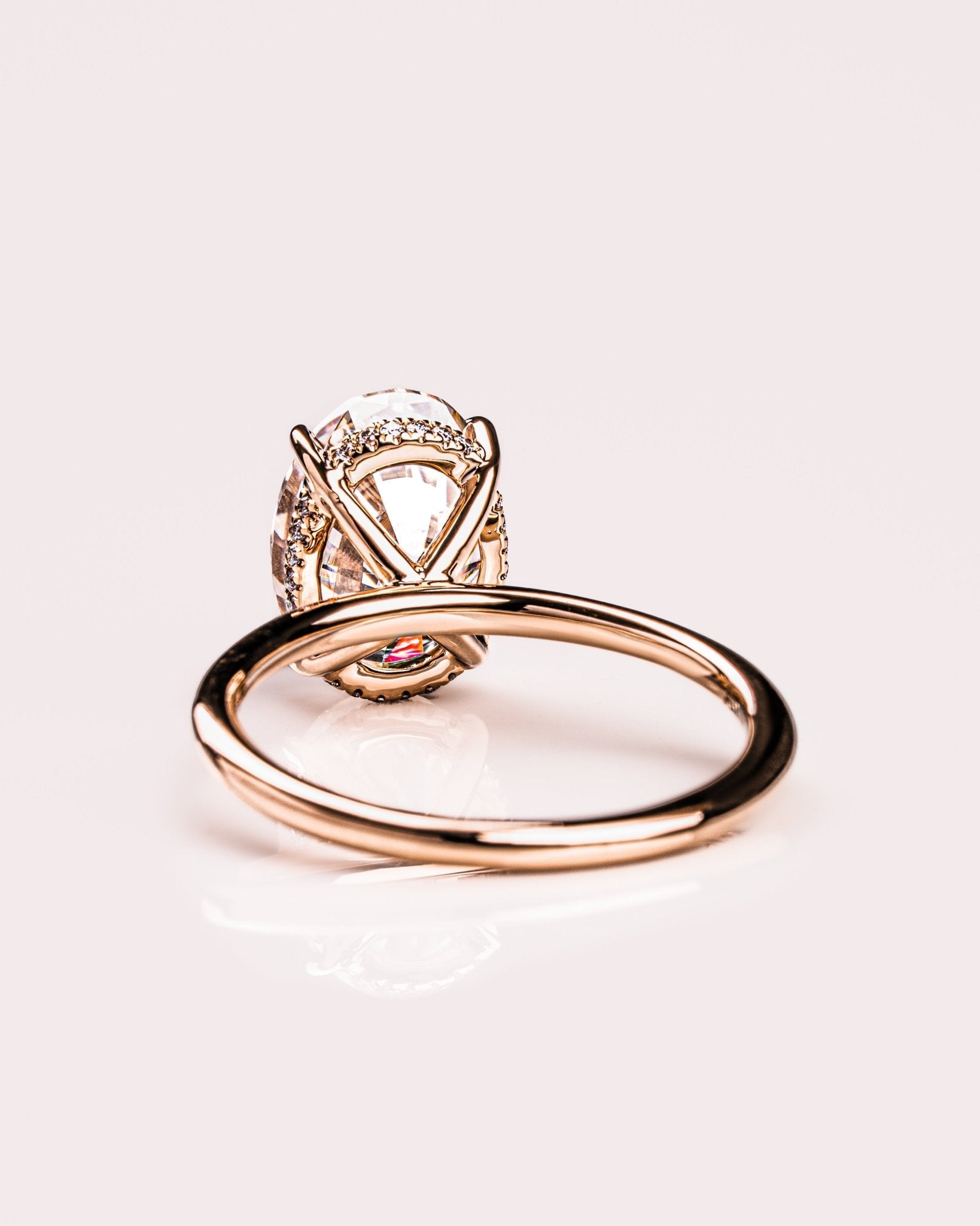 Lumea Prestige™ Ring • Oval Cut · Signature Solitaire